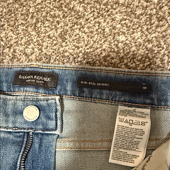 Classic Blue Women's Jeans - Picture 3 of 4